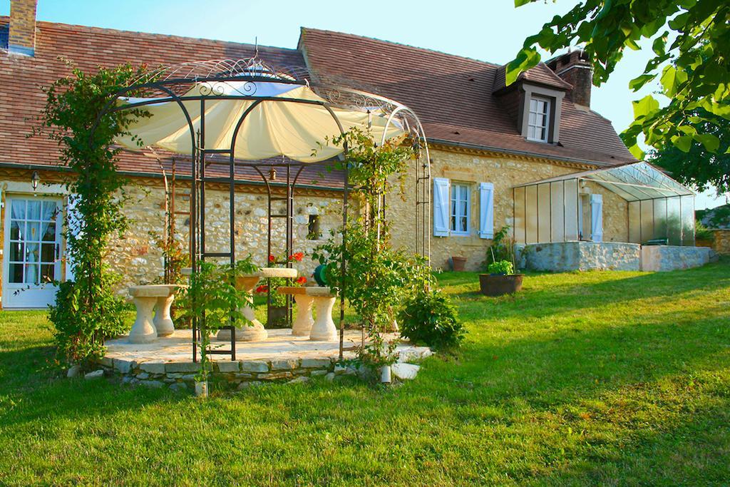 Gites Sibemol Simeyrols Kamer foto